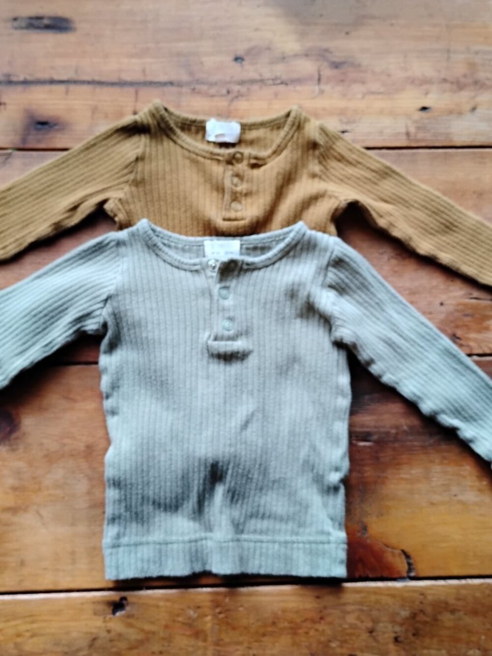 Bundle of nature themed baby/ toddler clothes.